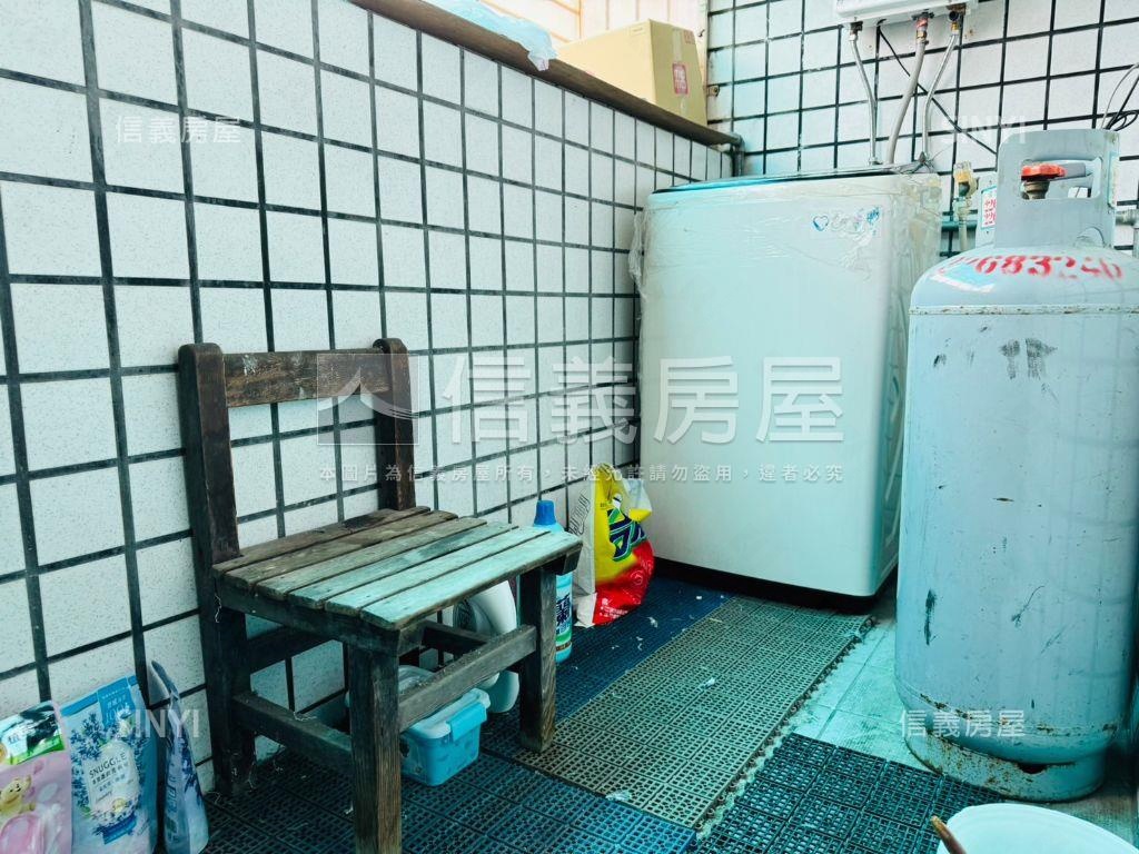 中央路稀有電梯華廈房屋室內格局與周邊環境