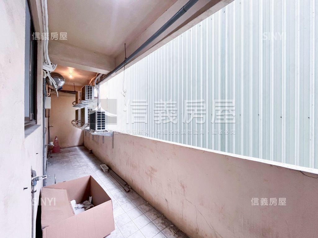 西屯裝潢美辦公室收租置產房屋室內格局與周邊環境