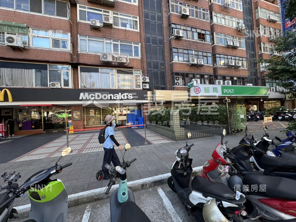 國泰中泰大面寬一樓庭院戶房屋室內格局與周邊環境