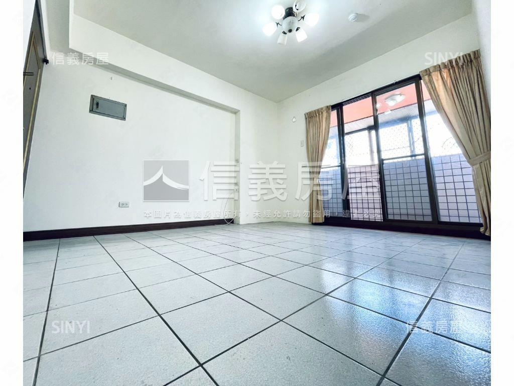 近新平國小便宜高樓三房房屋室內格局與周邊環境