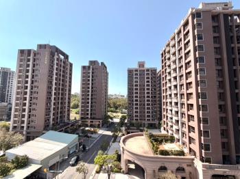 金鶯一品．素雅三房車位