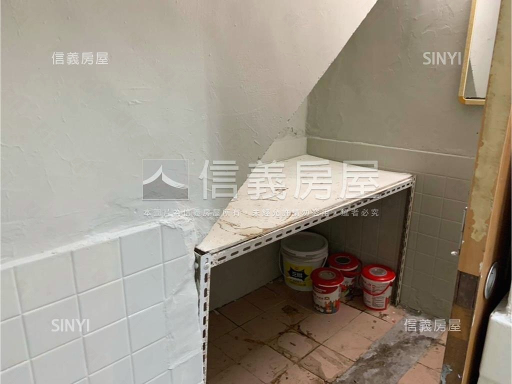 松江長安角間店面房屋室內格局與周邊環境