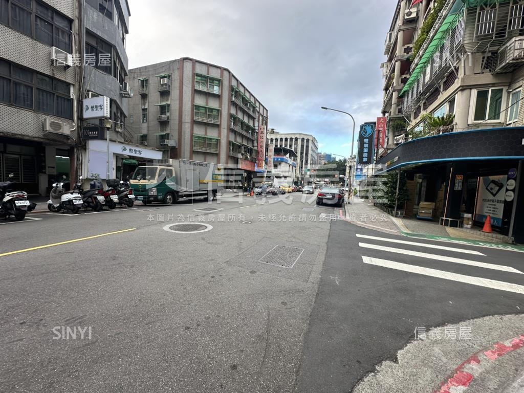 松江長安角間店面房屋室內格局與周邊環境