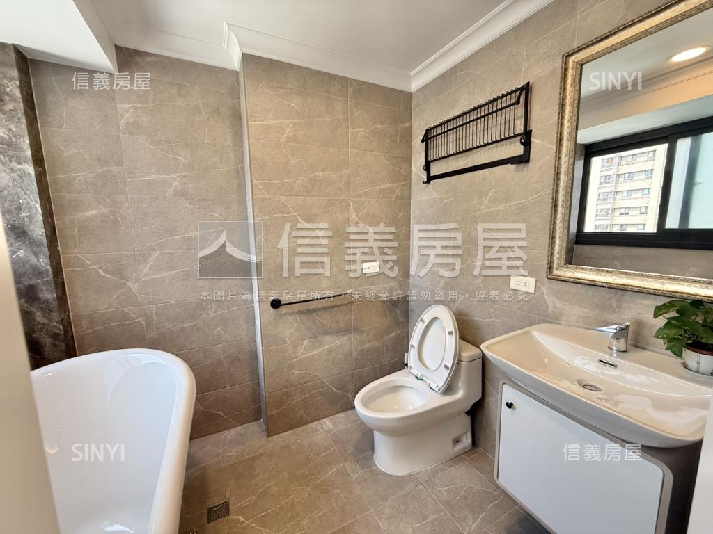 精美裝潢稀有樓中樓近漢神房屋室內格局與周邊環境