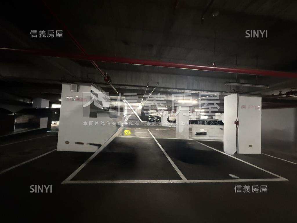 精美裝潢稀有樓中樓近漢神房屋室內格局與周邊環境