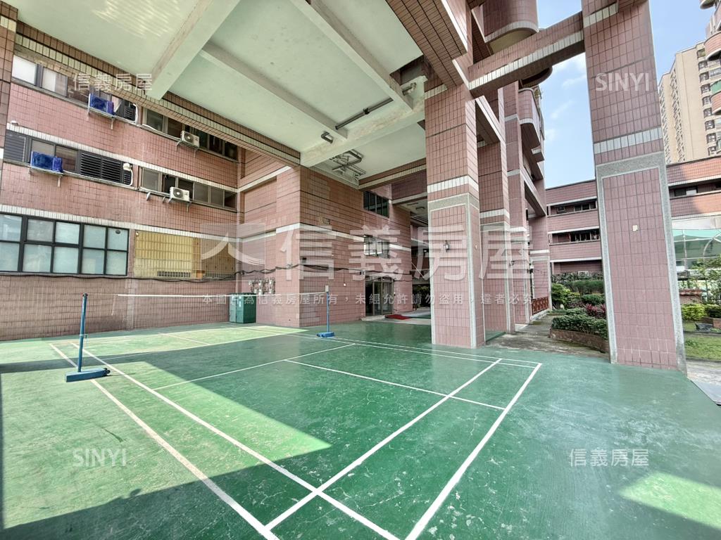 精美裝潢稀有樓中樓近漢神房屋室內格局與周邊環境