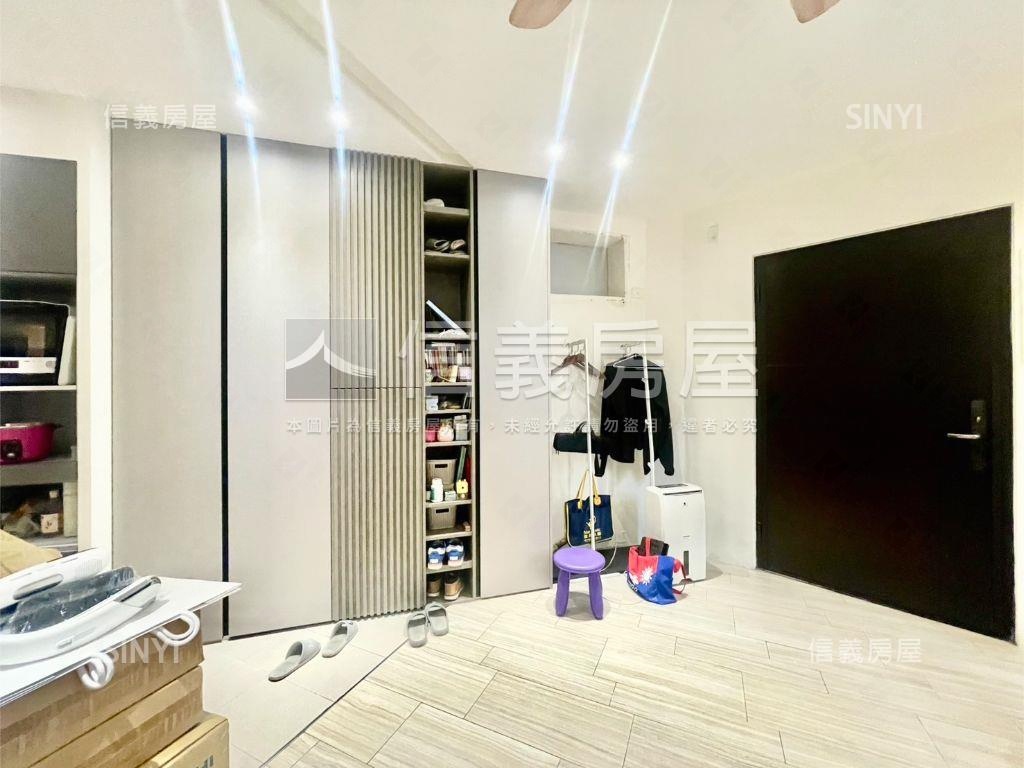 西大路美裝潢邊間透天房屋室內格局與周邊環境