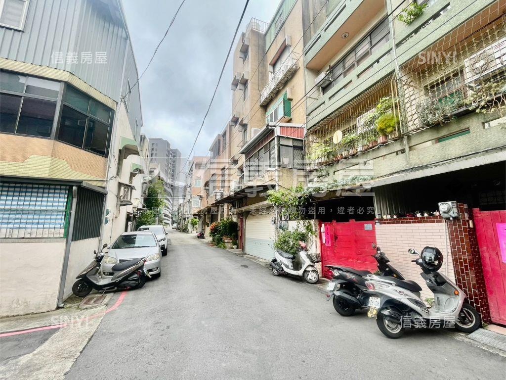 西大路美裝潢邊間透天房屋室內格局與周邊環境