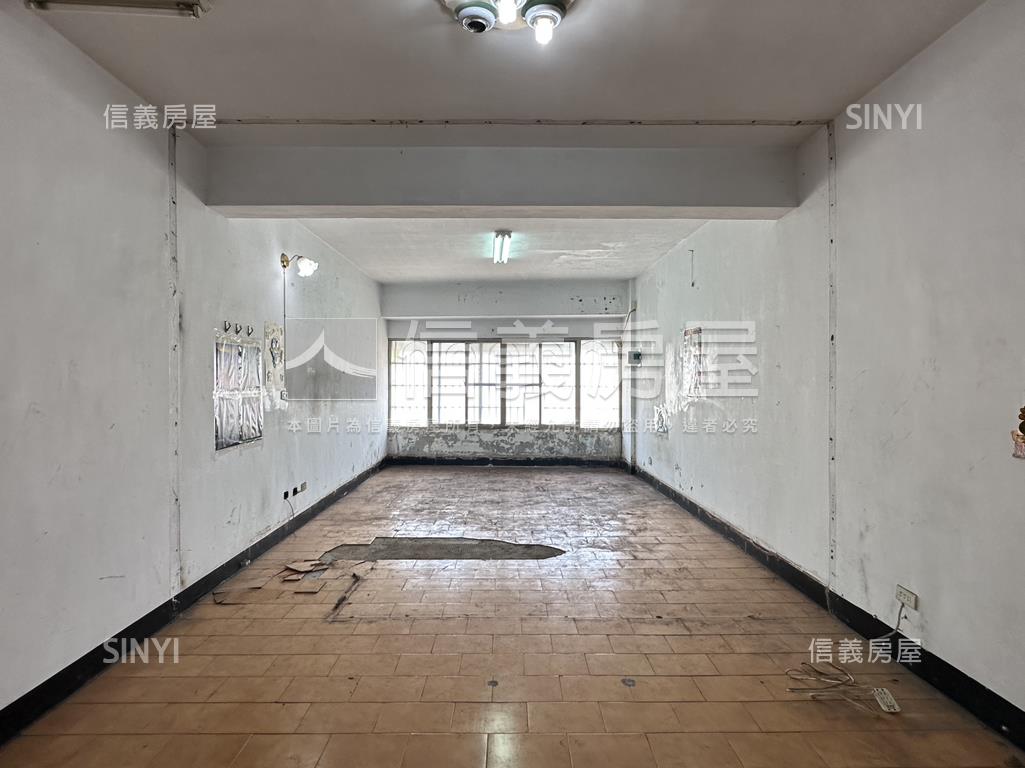 前路後巷車水馬龍黃金透店房屋室內格局與周邊環境