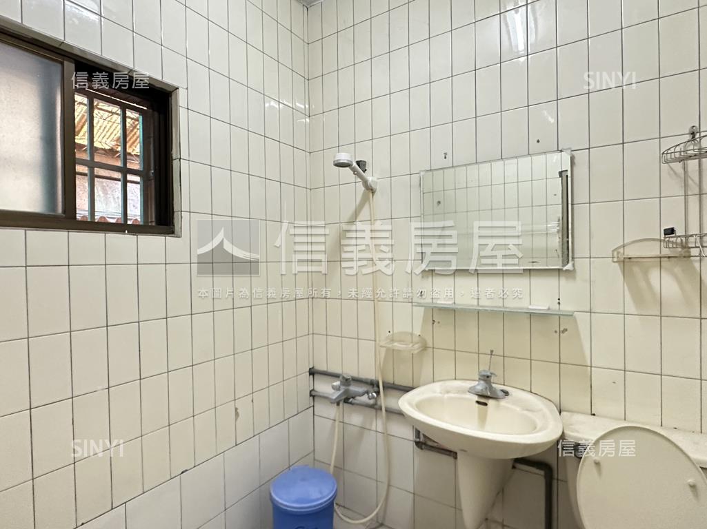 前路後巷車水馬龍黃金透店房屋室內格局與周邊環境