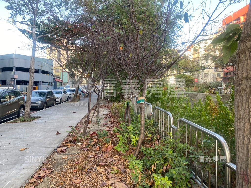 柳川近中華夜市低總價套房房屋室內格局與周邊環境