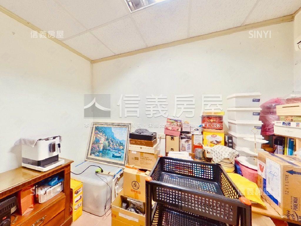 Ｙ３９大面寬三角窗店辦房屋室內格局與周邊環境