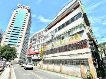 Ｙ３９大面寬三角窗店辦