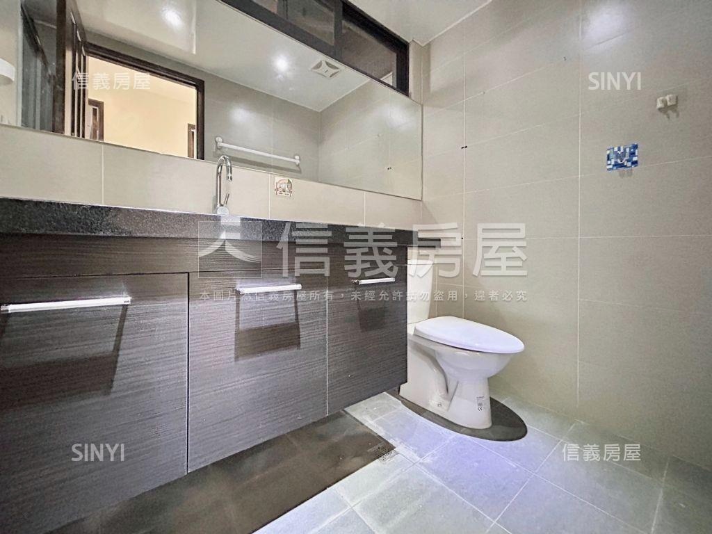 專任輕奢蘇活優美採光房屋室內格局與周邊環境