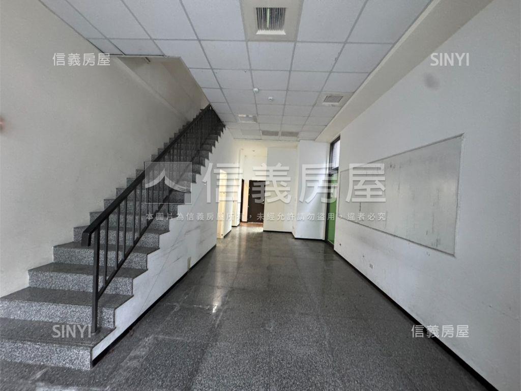 長虹天薈挑高金店珠寶盒房屋室內格局與周邊環境