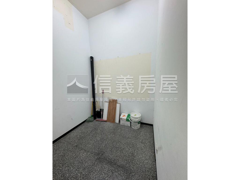 長虹天薈挑高金店珠寶盒房屋室內格局與周邊環境