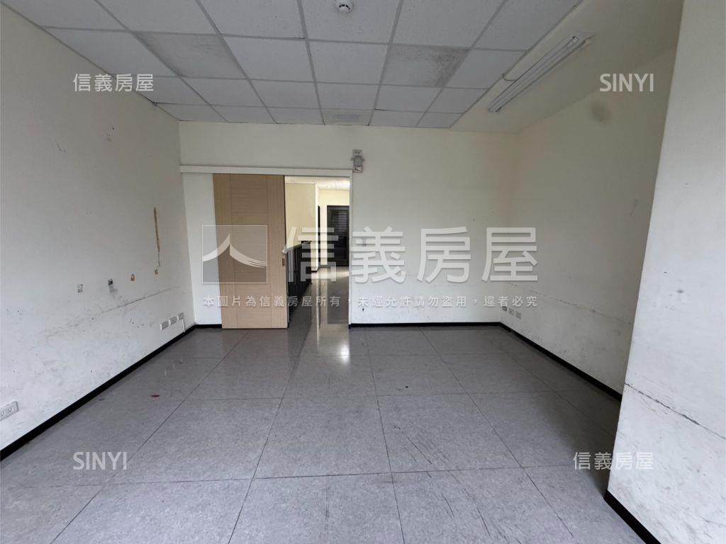 長虹天薈挑高金店珠寶盒房屋室內格局與周邊環境