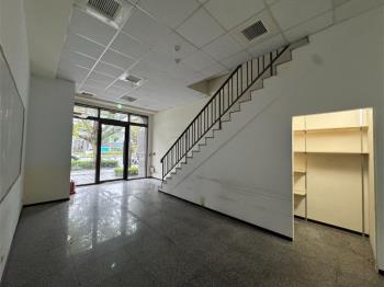 長虹天薈挑高金店珠寶盒