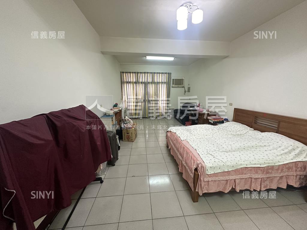 近信義國中小臨路透天房屋室內格局與周邊環境