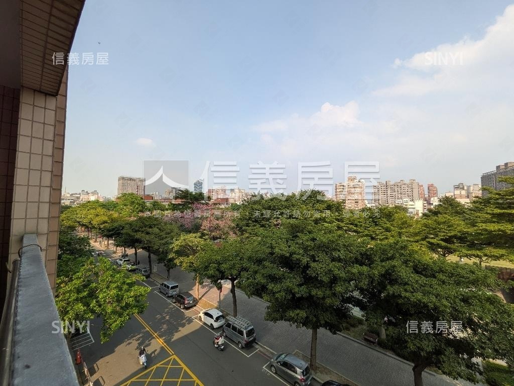 豐富公園視野裝潢三房平車房屋室內格局與周邊環境