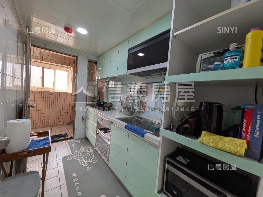 豐富公園視野裝潢三房平車房屋室內格局與周邊環境