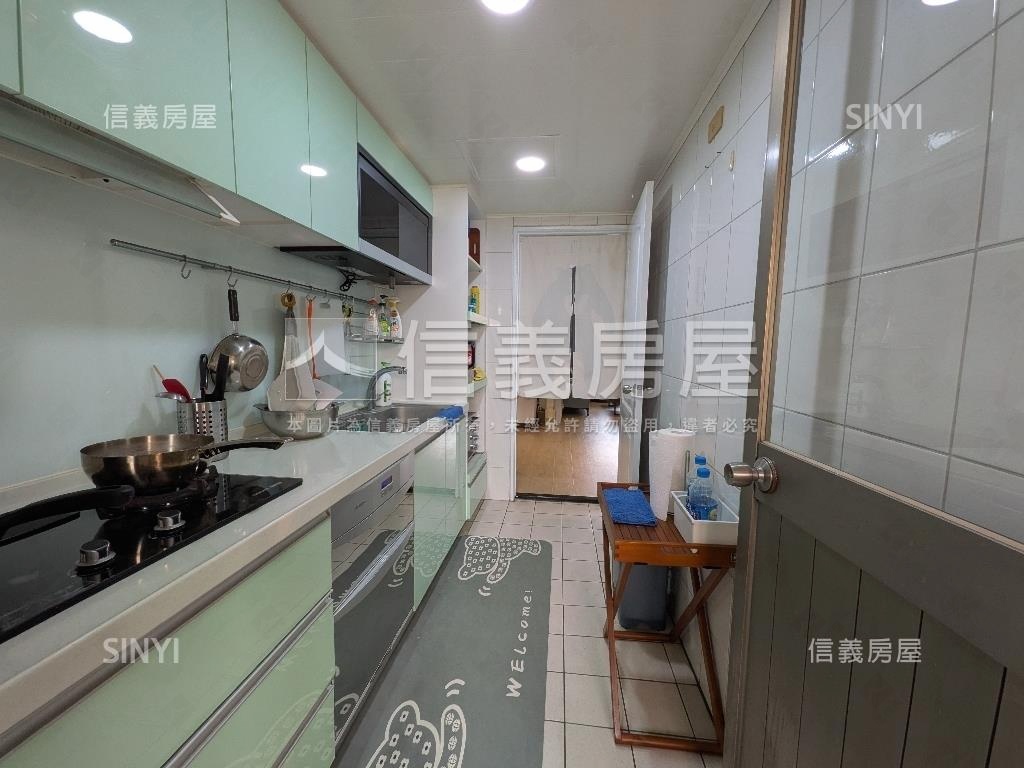豐富公園視野裝潢三房平車房屋室內格局與周邊環境
