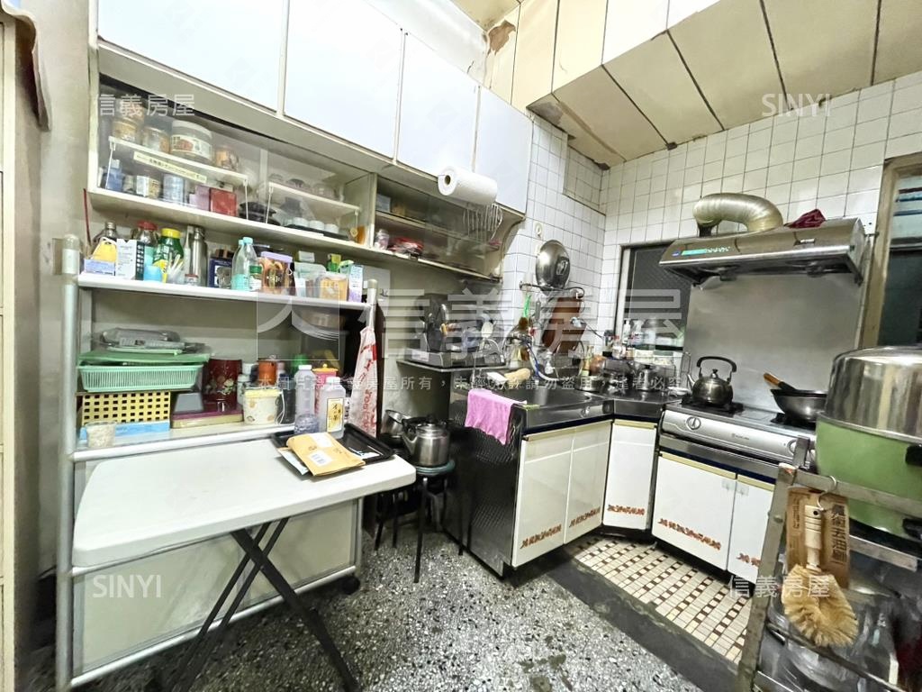 近光仁國小公寓一樓房屋室內格局與周邊環境