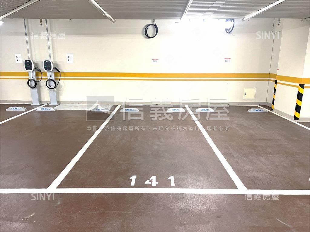 宏國央北邊間次頂樓房屋室內格局與周邊環境