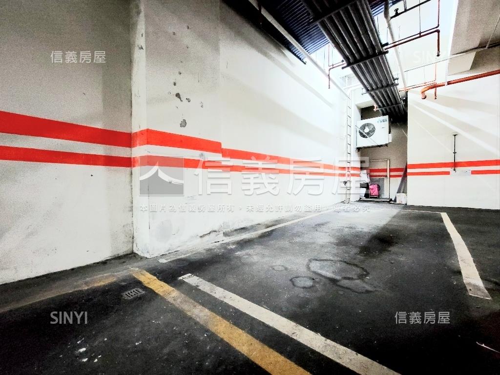 捷運～仁愛特區３房車位房屋室內格局與周邊環境