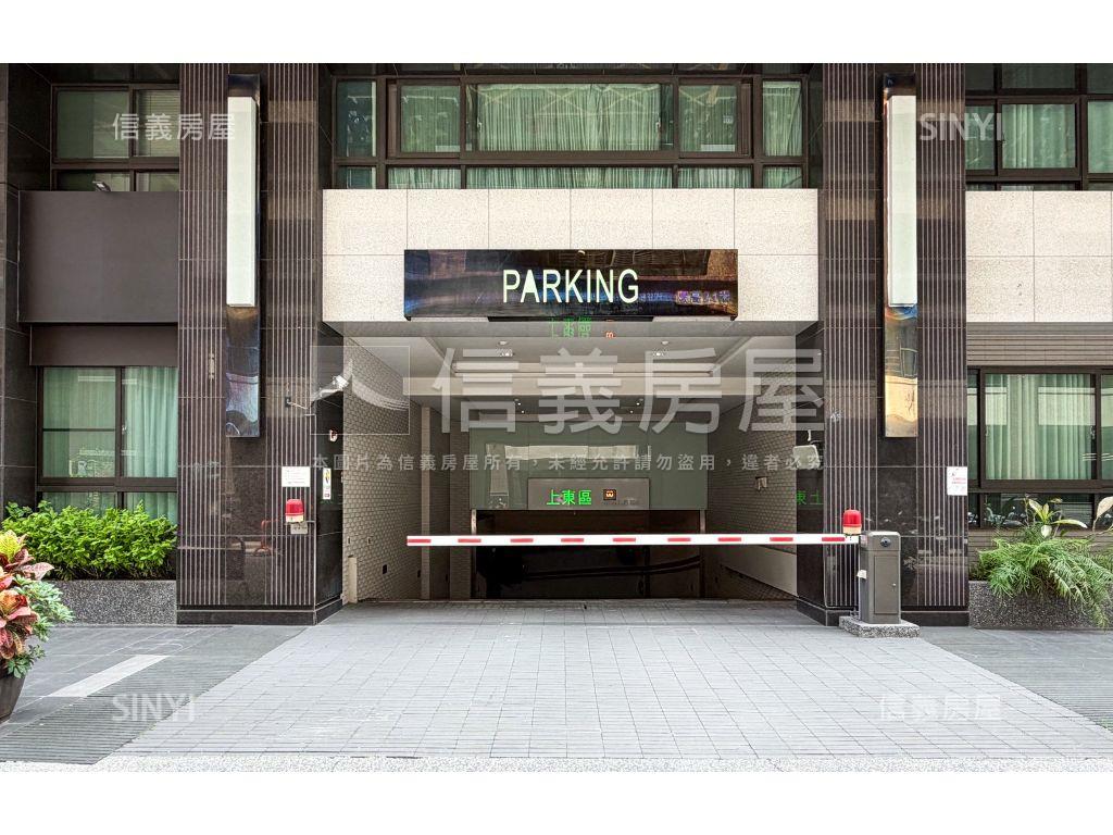 上東區｜四房平車景觀宅房屋室內格局與周邊環境