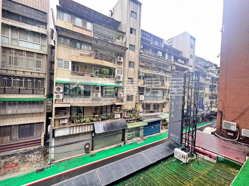 民生西華電梯四房雙併華廈房屋室內格局與周邊環境