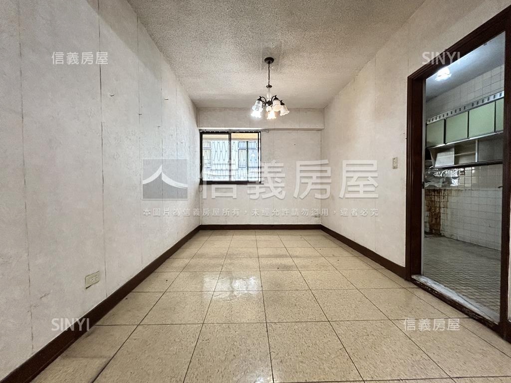 民生西華電梯四房雙併華廈房屋室內格局與周邊環境