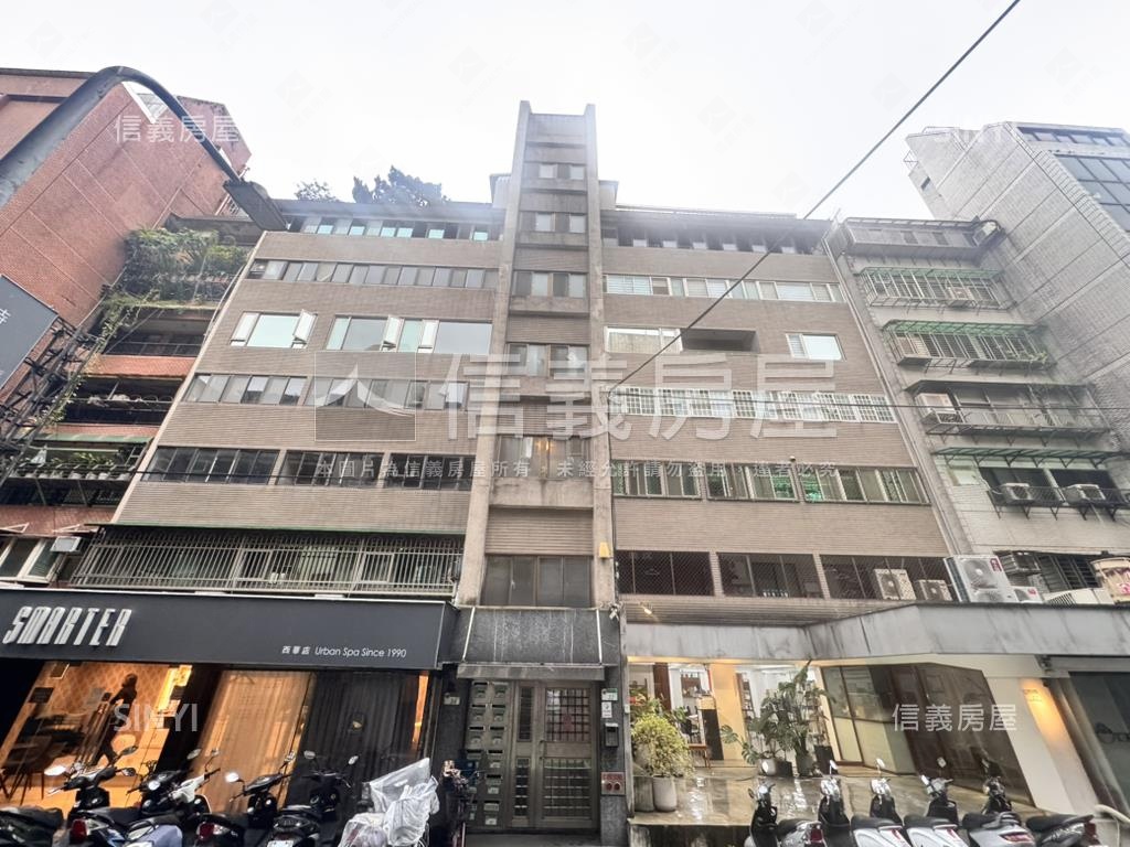 民生西華電梯四房雙併華廈房屋室內格局與周邊環境