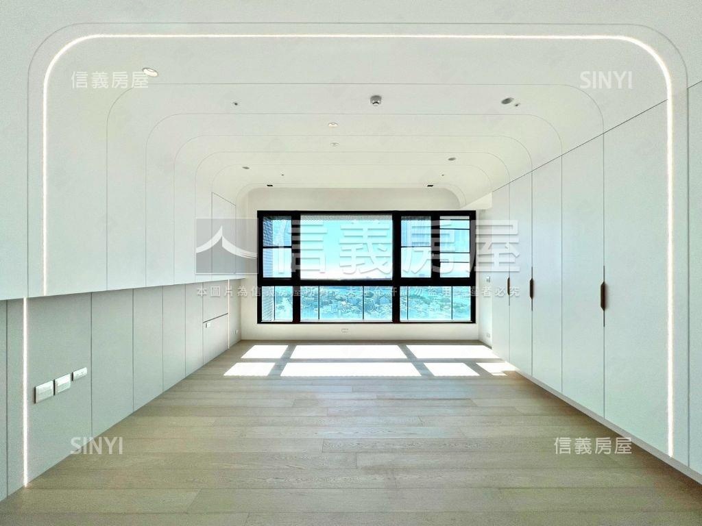 水雲間頂峰霸景豪墅房屋室內格局與周邊環境