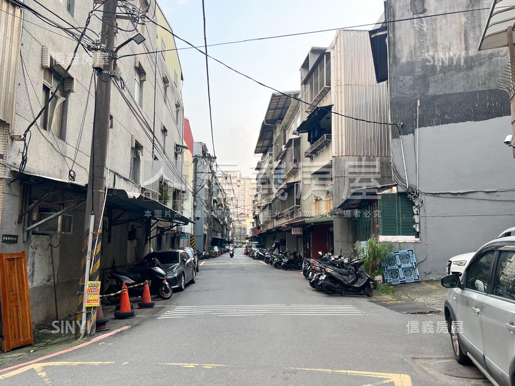 新民街稀有華廈有車位房屋室內格局與周邊環境