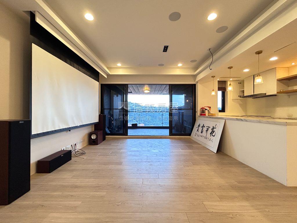 可看屋國賓山莊誠意出售房屋室內格局與周邊環境