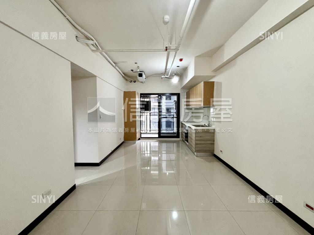 皇普莊園兩房平車先看這間房屋室內格局與周邊環境