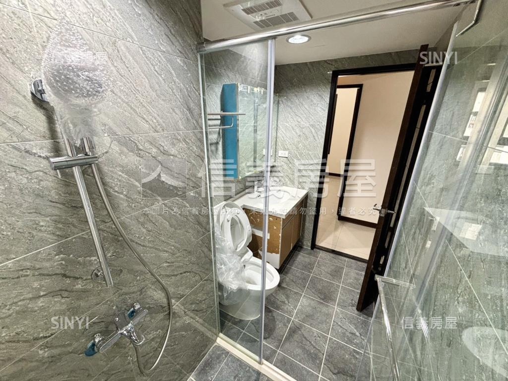 皇普莊園兩房平車先看這間房屋室內格局與周邊環境