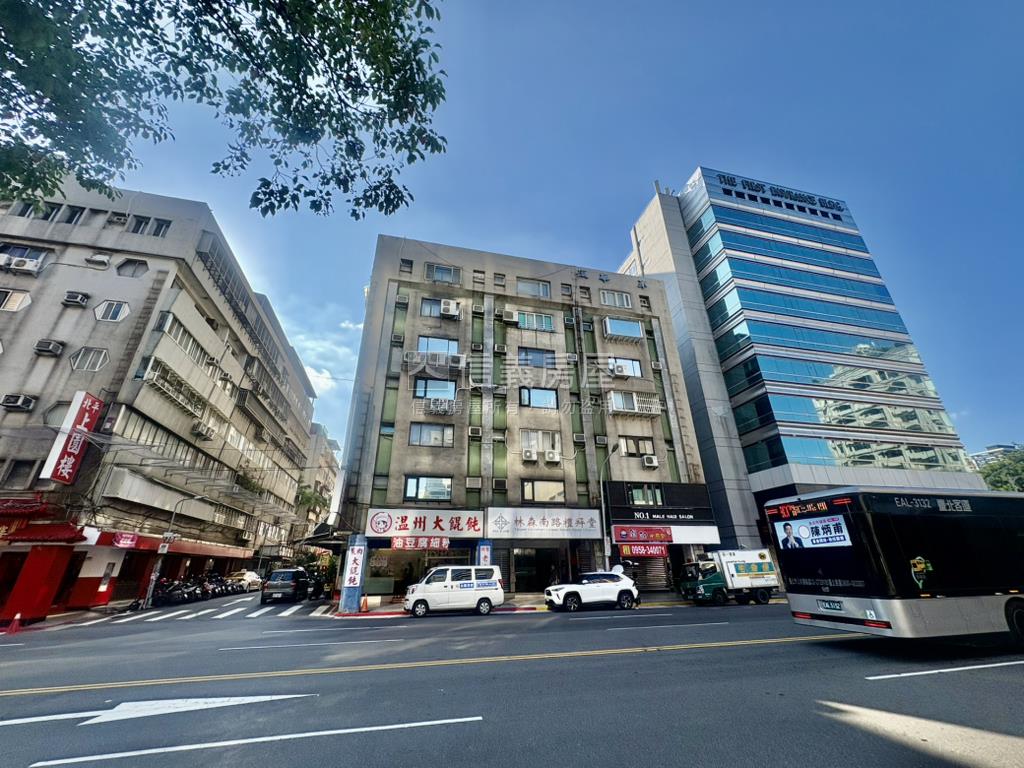 捷運商圈金店王房屋室內格局與周邊環境