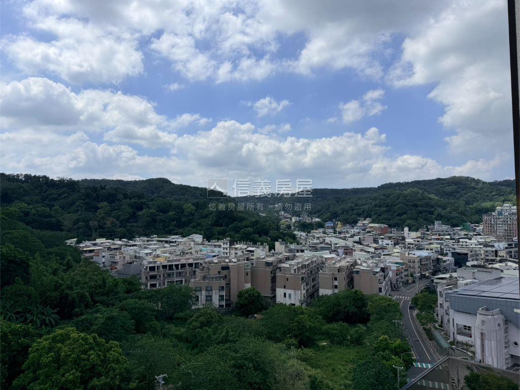 專任竹東臻研臻美四房平車房屋室內格局與周邊環境