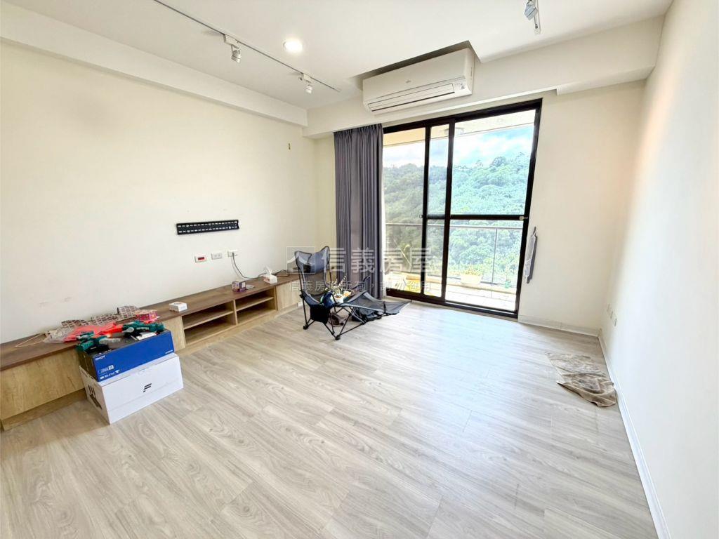 專任竹東臻研臻美四房平車房屋室內格局與周邊環境