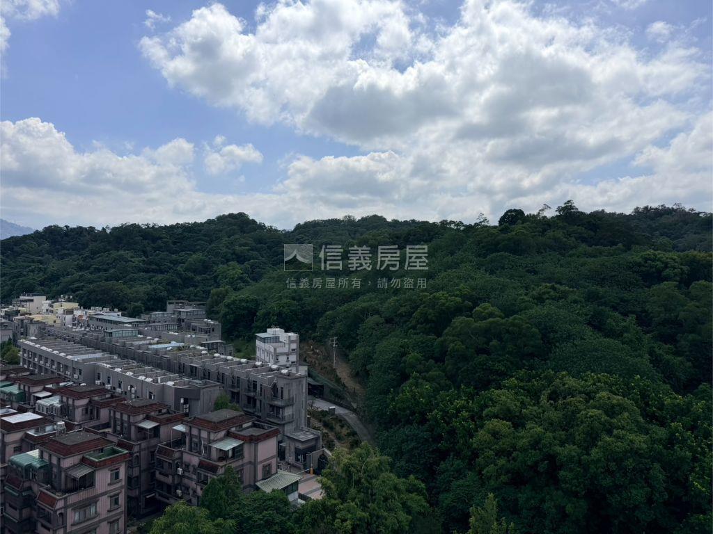 專任竹東臻研臻美四房平車房屋室內格局與周邊環境