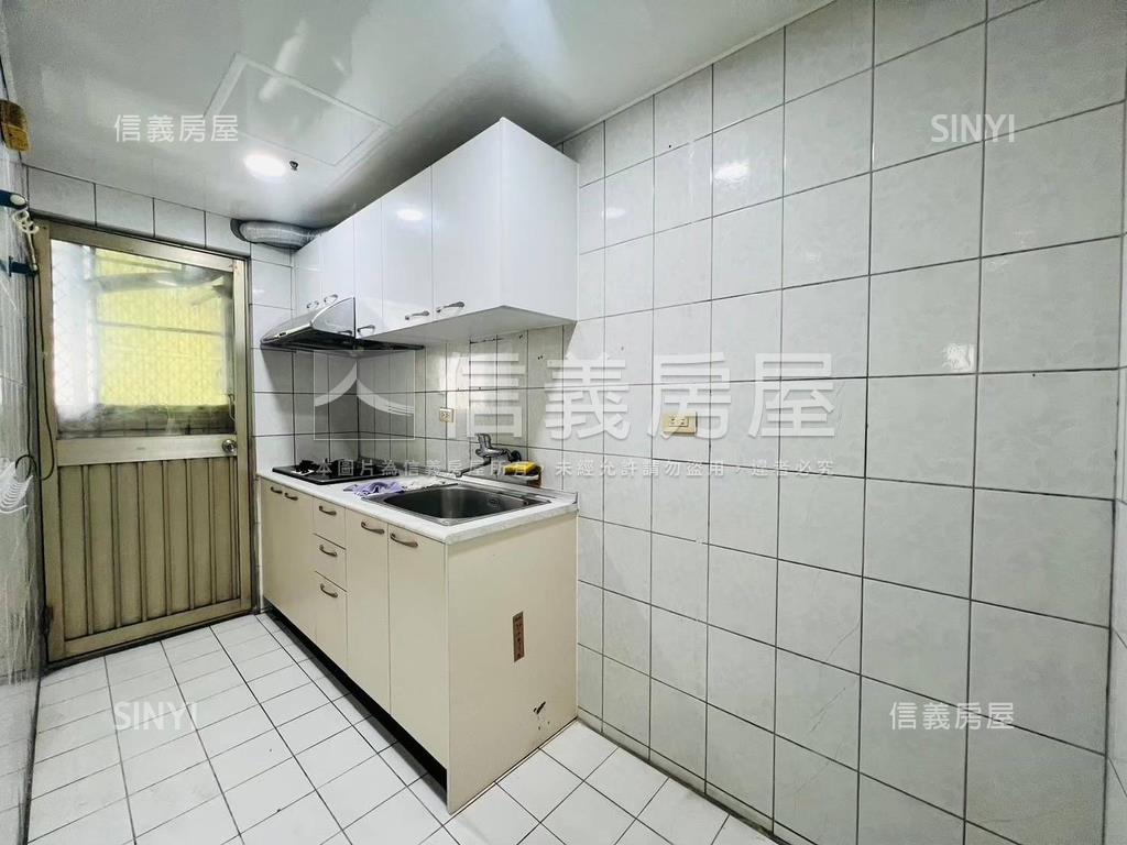 新美國★三面採光四房車位房屋室內格局與周邊環境