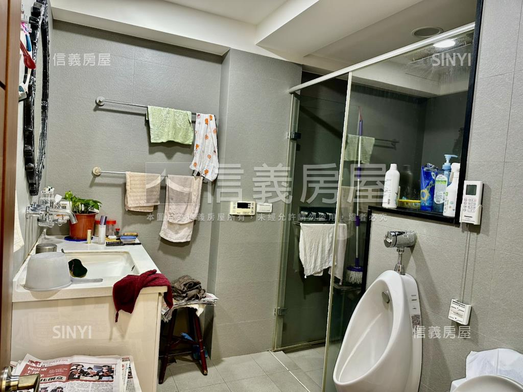 近捷運景觀華廈房屋室內格局與周邊環境