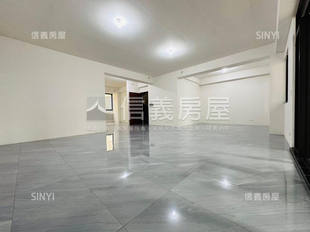 御園坐北朝南大別墅房屋室內格局與周邊環境