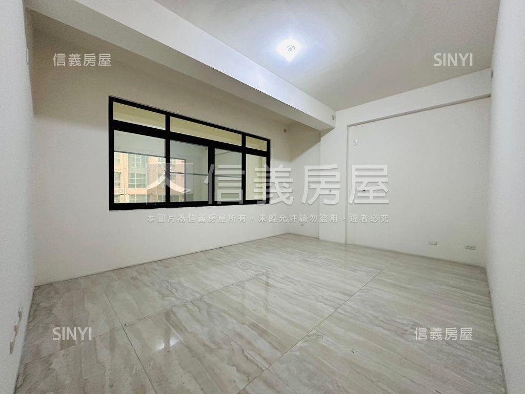 御園坐北朝南大別墅房屋室內格局與周邊環境