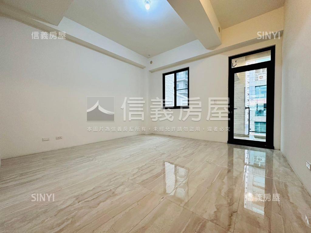 御園坐北朝南大別墅房屋室內格局與周邊環境