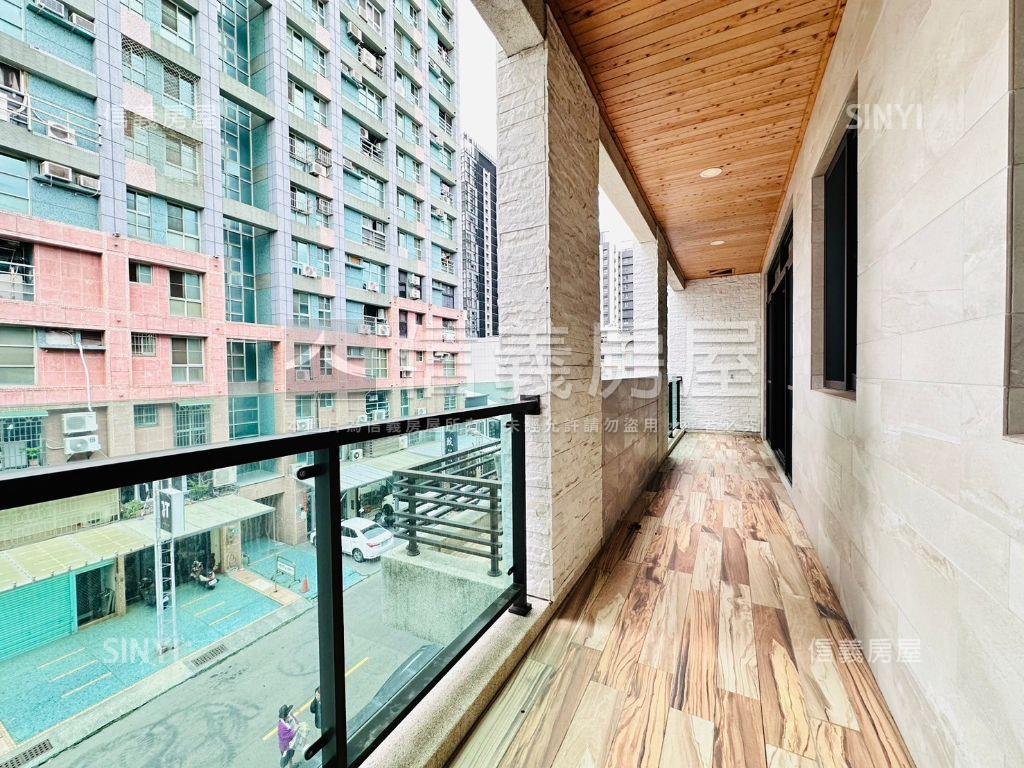 御園坐北朝南大別墅房屋室內格局與周邊環境