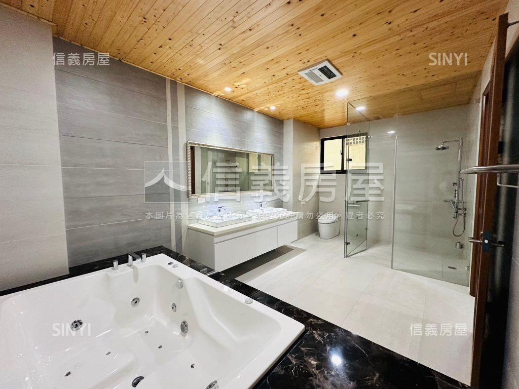 御園坐北朝南大別墅房屋室內格局與周邊環境