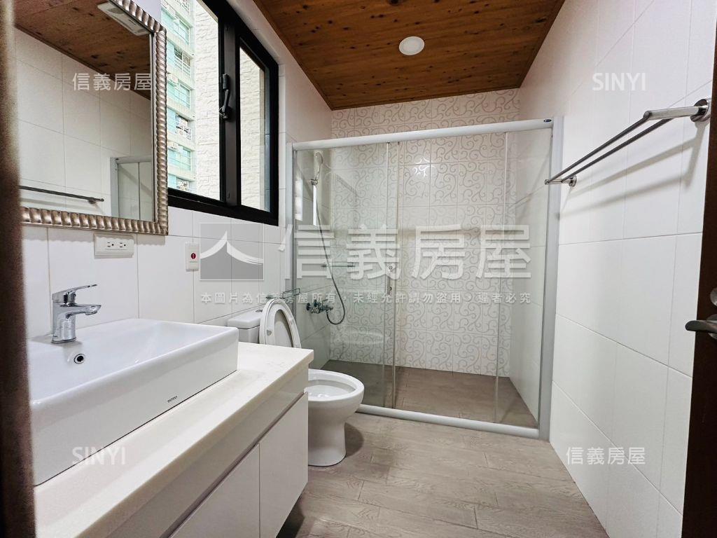 御園坐北朝南大別墅房屋室內格局與周邊環境